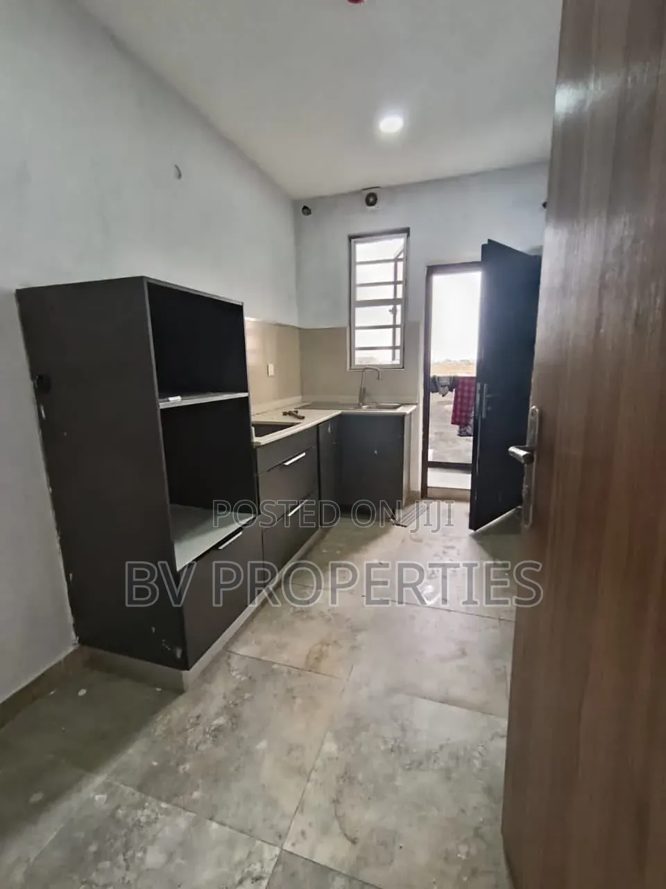 2bdrm Apartment in Lekki Phase 2 for rent in Lekki Phase 2