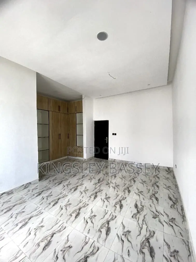 3bdrm Duplex in Ajah for sale in Ajah