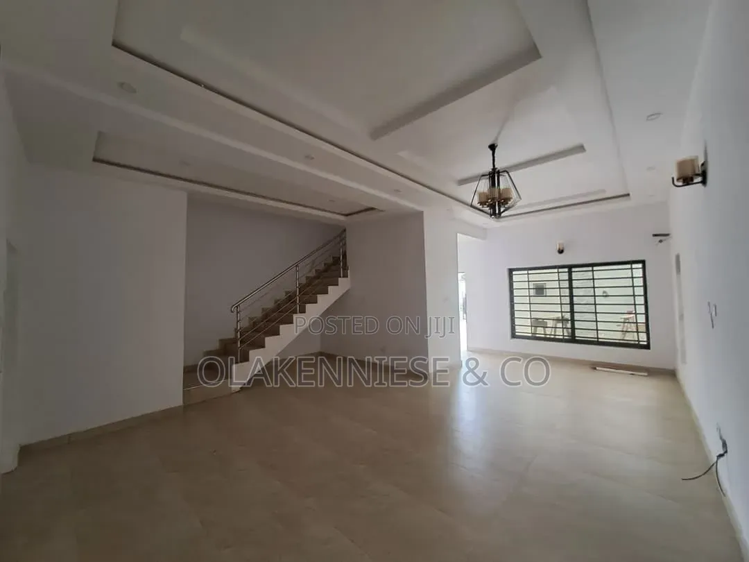 4bdrm Duplex in Maryland Shonibare for rent in Shonibare Estate