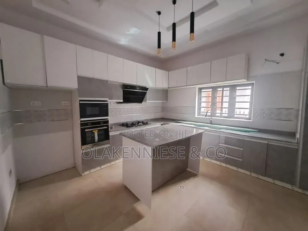 4bdrm Duplex in Maryland Shonibare for rent in Shonibare Estate