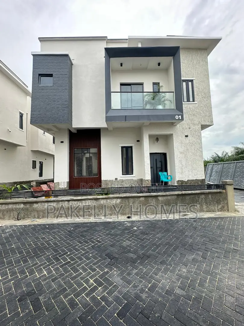 Luxury 3 4 Bedroom Semi Fully Detached Duplex in Off Lekki-Epe Expressway