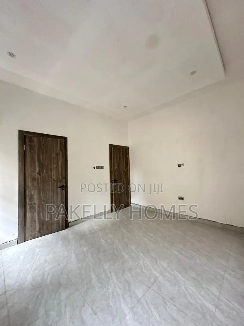 Luxury 3 4 Bedroom Semi Fully Detached Duplex in Off Lekki-Epe Expressway