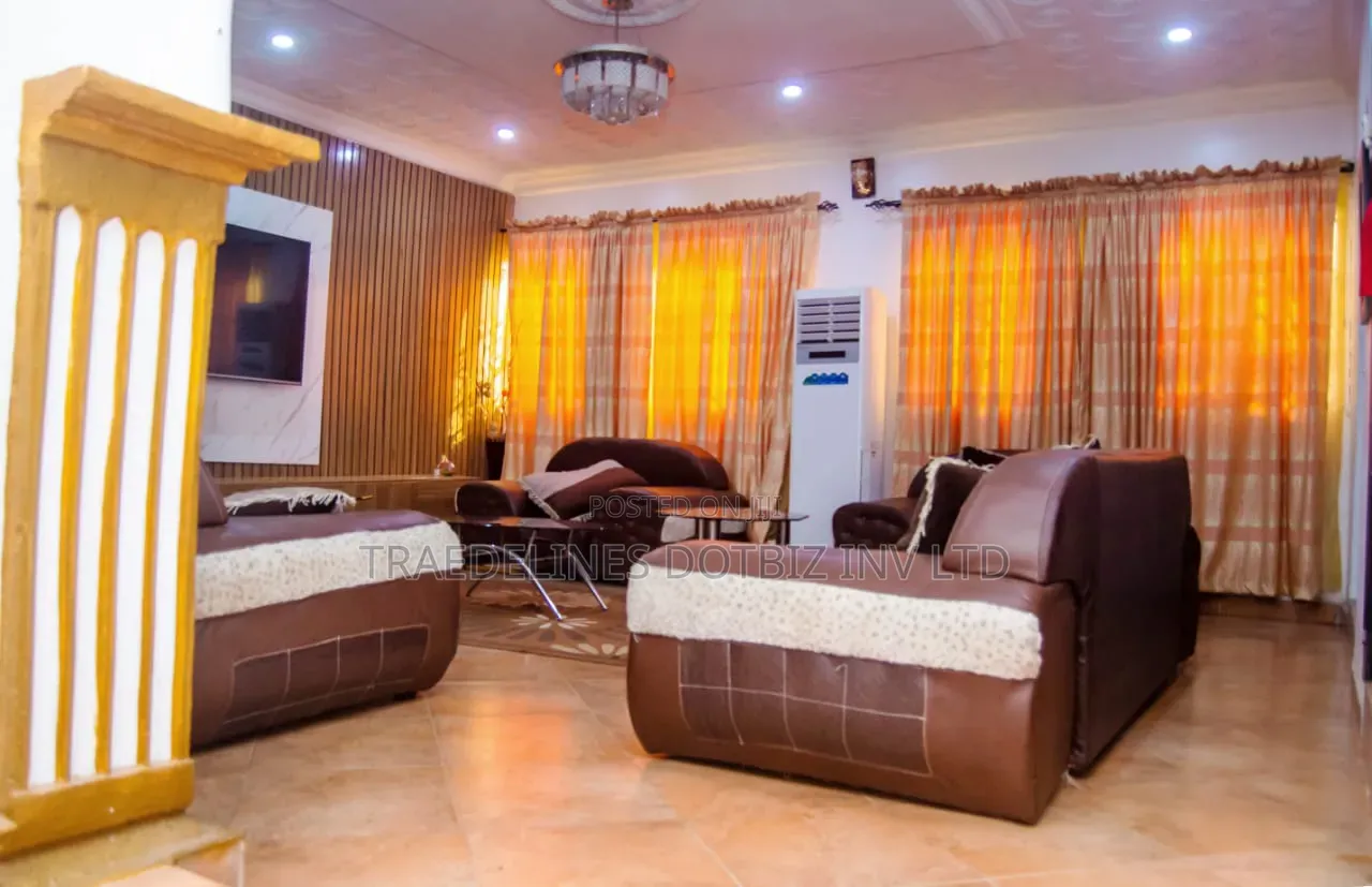 5bdrm Duplex in Ajegunle, Alakuko for sale in Alakuko