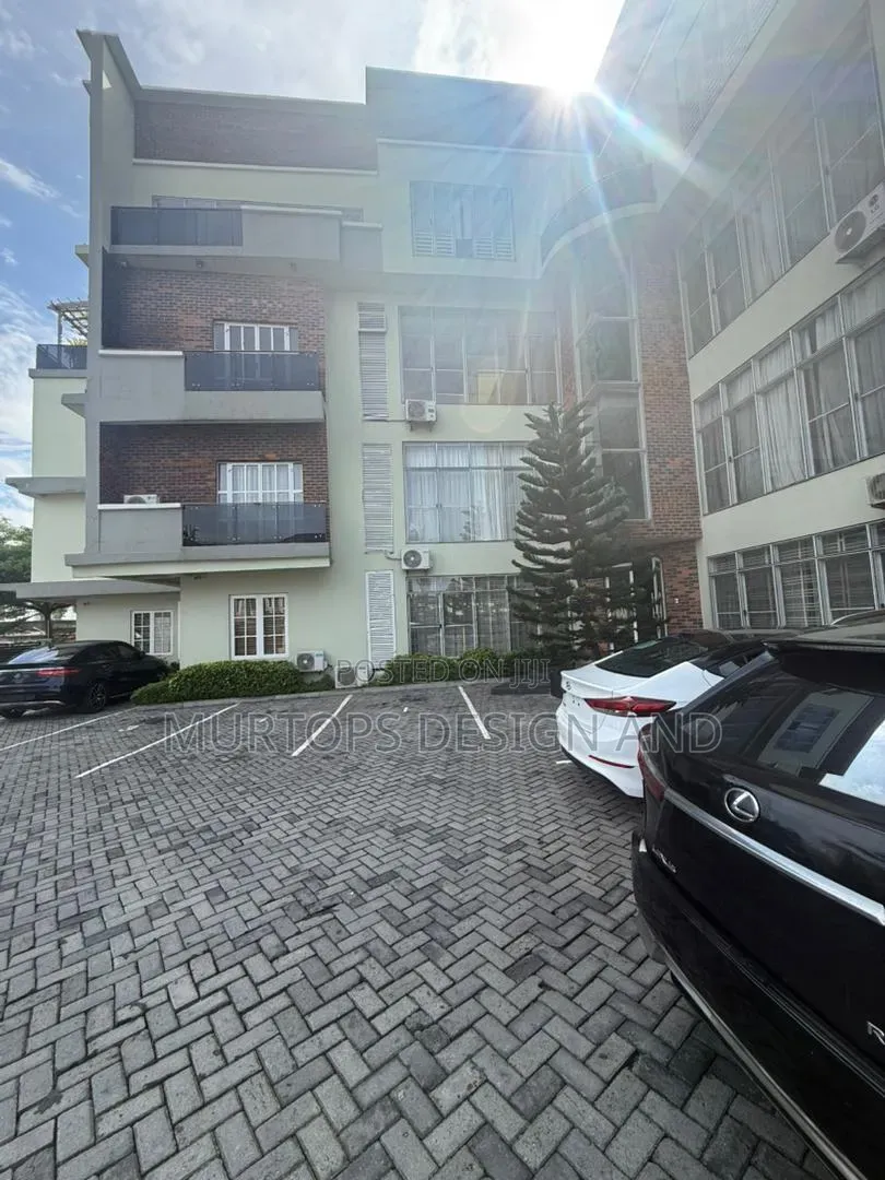 3bdrm Apartment in Lekki Phase 1 for rent in Lekki Phase 1