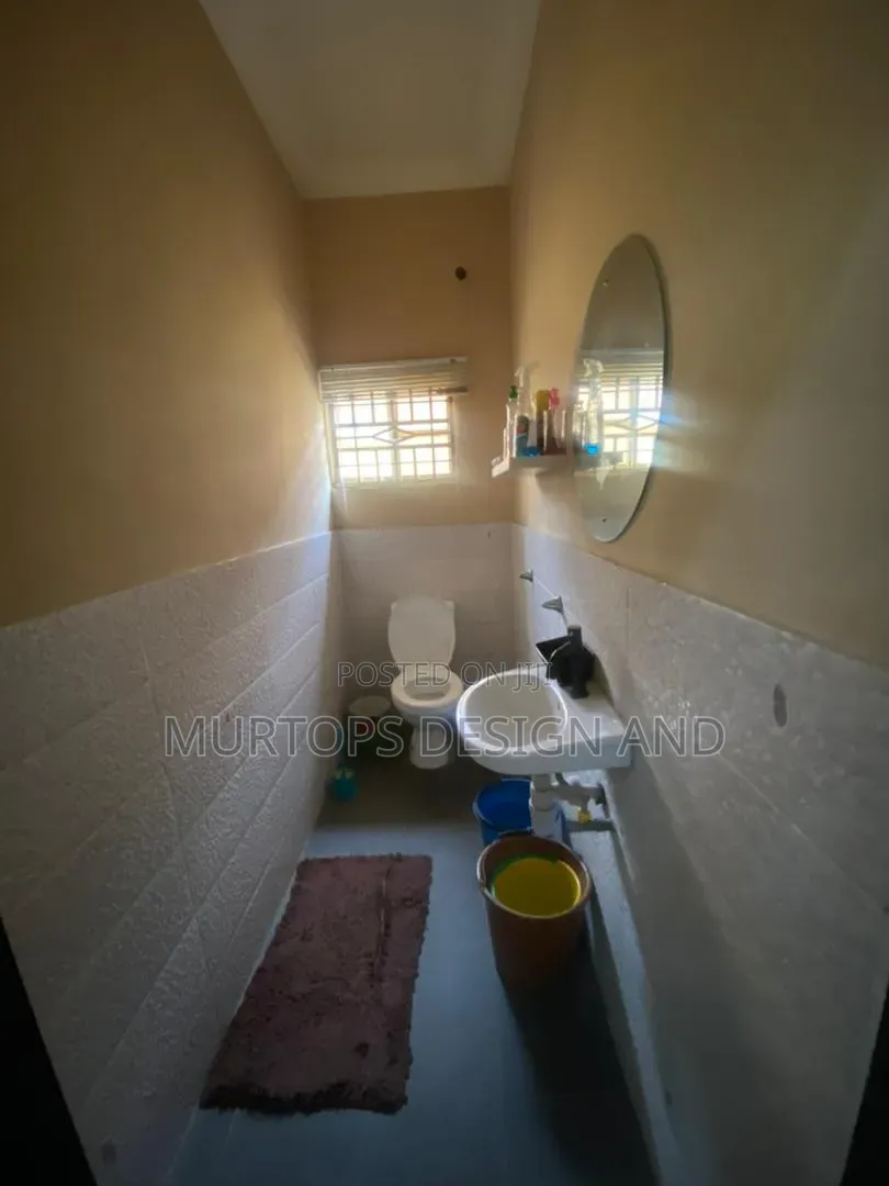 2bdrm Bungalow in Lekki Phase 1 for rent in Lekki Phase 1