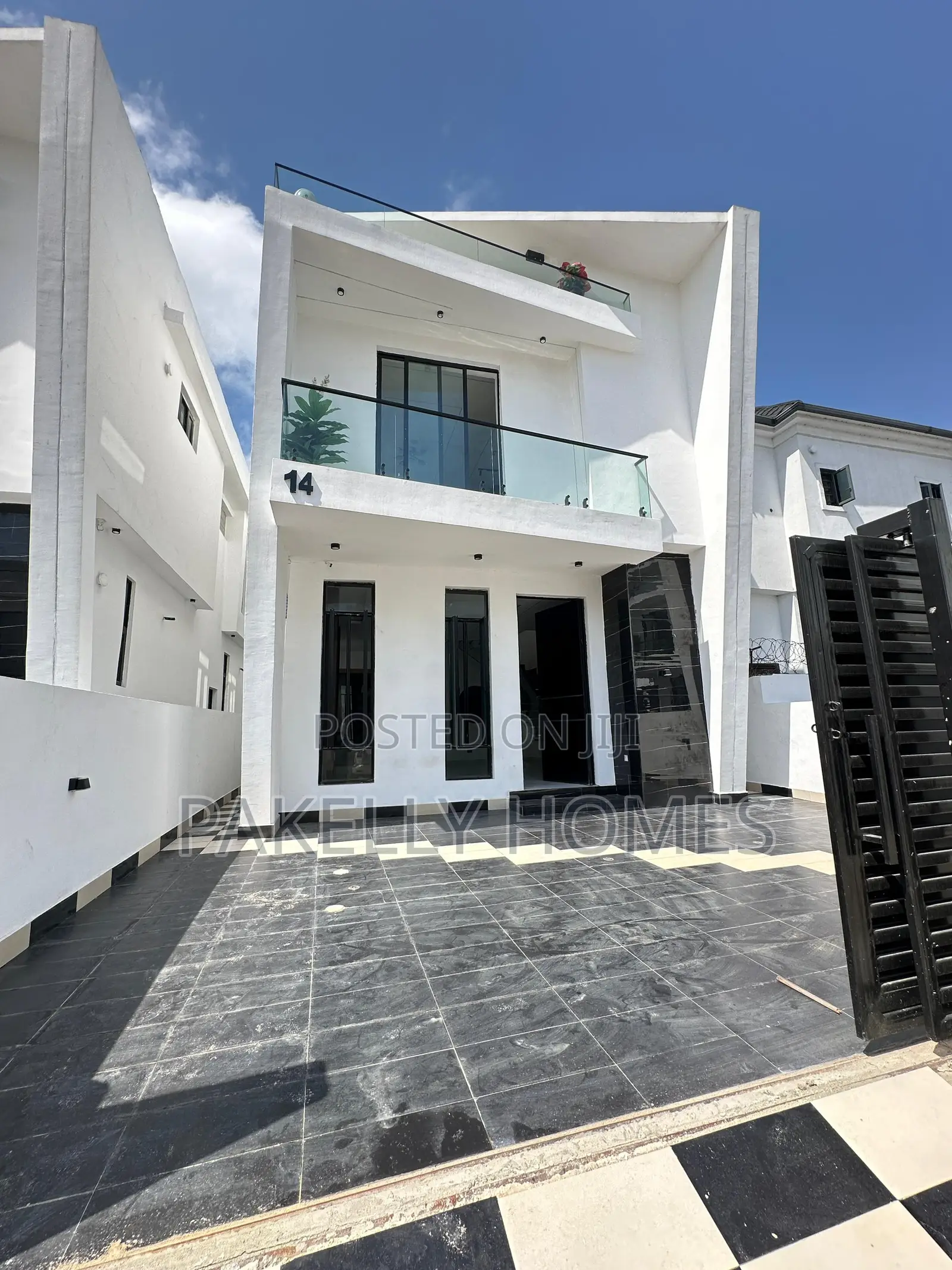 4 Bedroom Fully Detached Duplex in Lekki Expressway