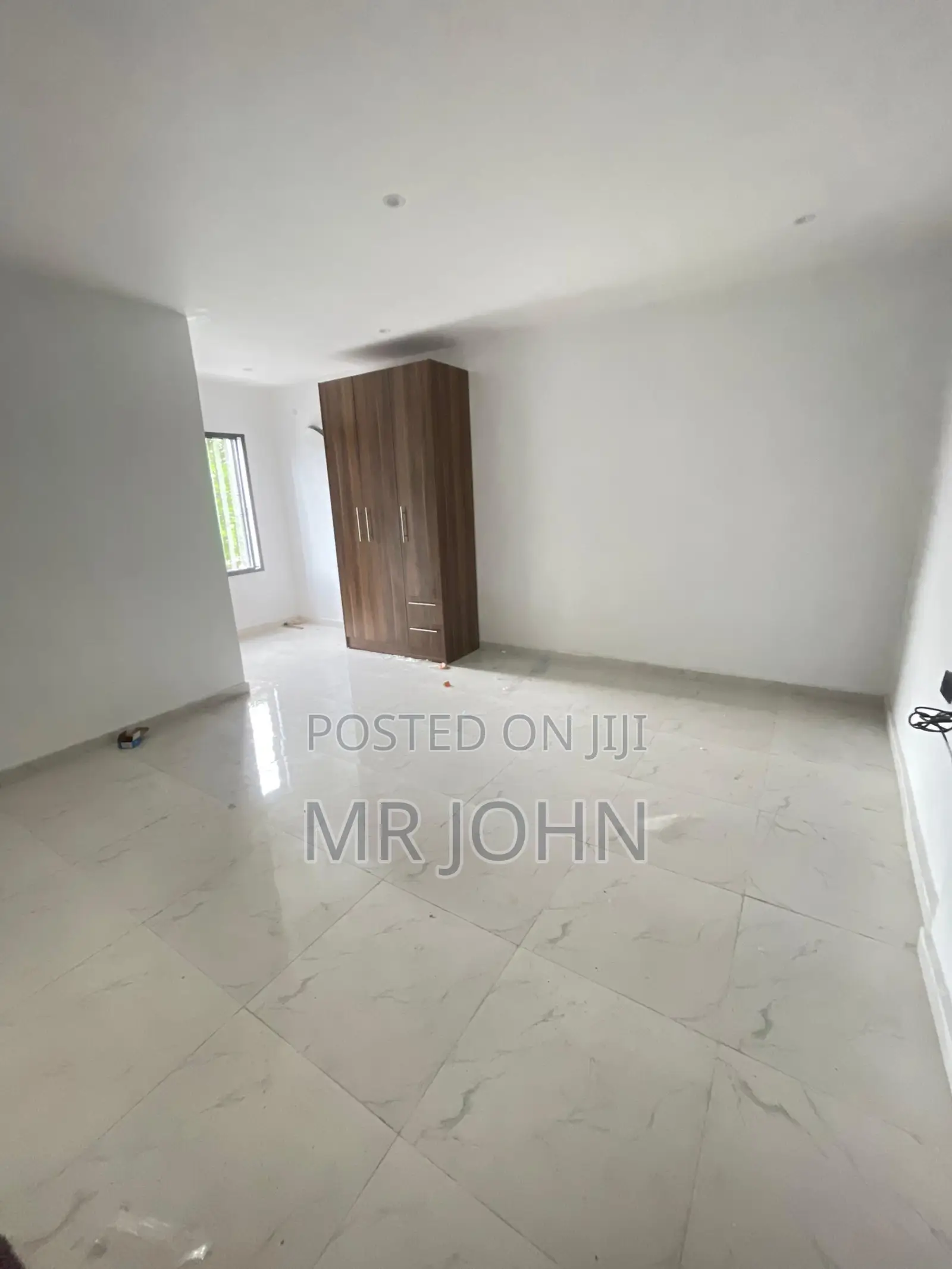 2bdrm Apartment in Lekki Phase 1 Luky for rent in Lekki