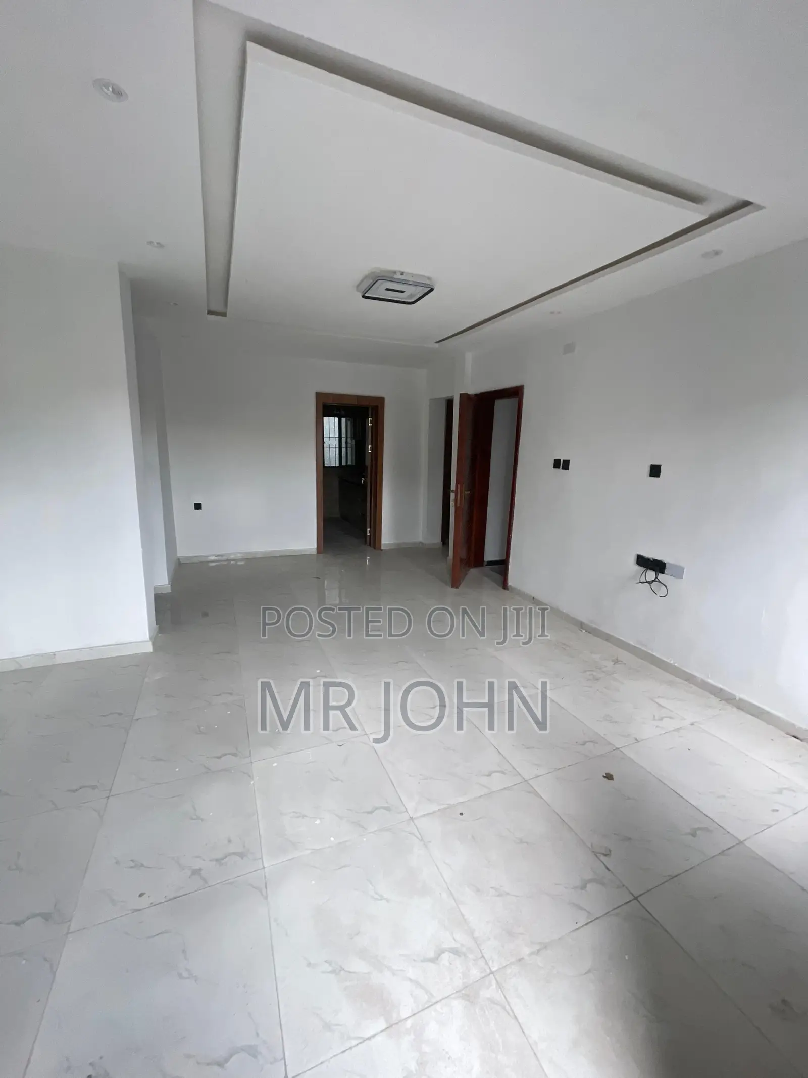 2bdrm Apartment in Lekki Phase 1 Luky for rent in Lekki