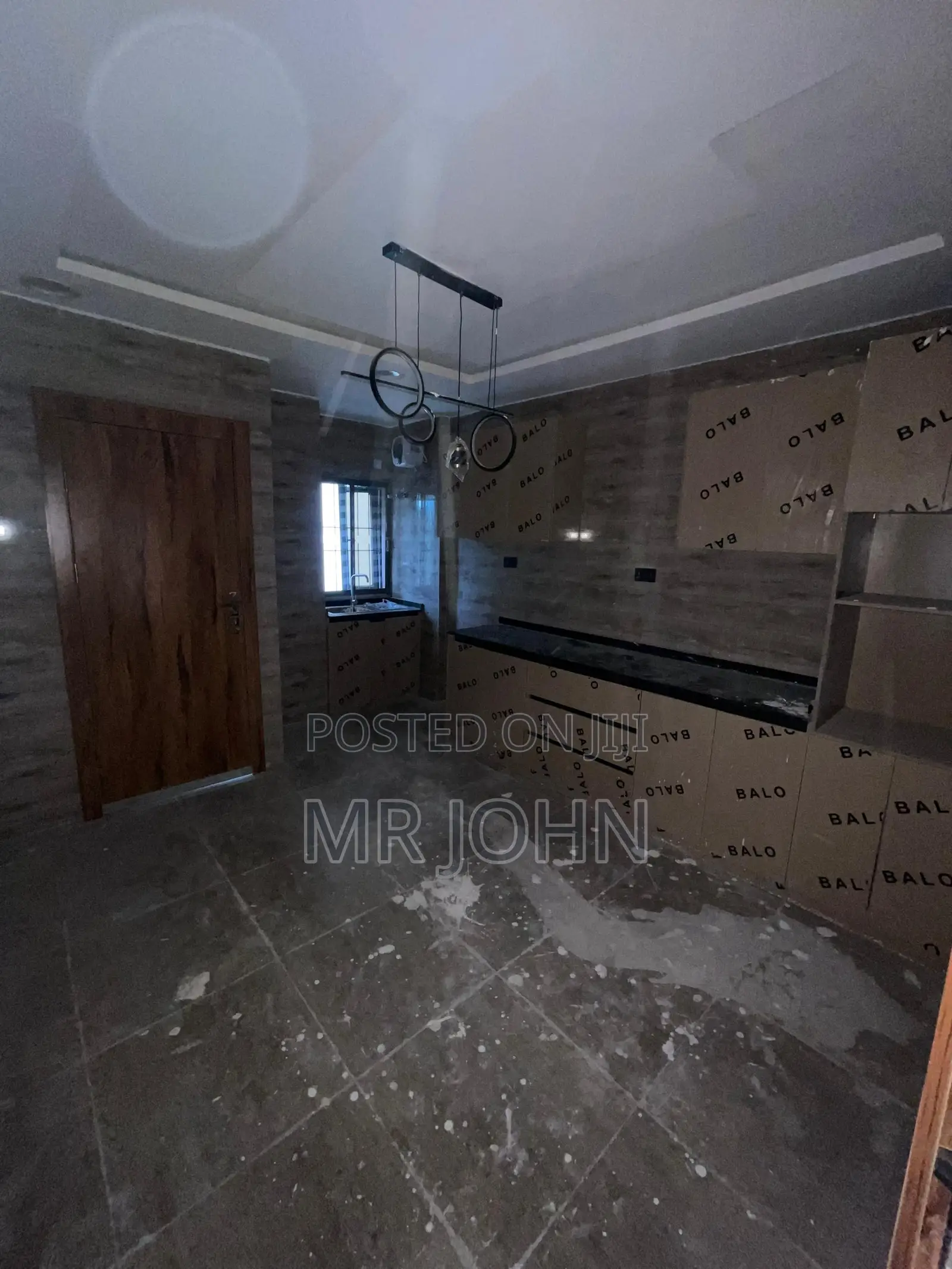 2bdrm Apartment in Lekki Phase 1 Luky for rent in Lekki