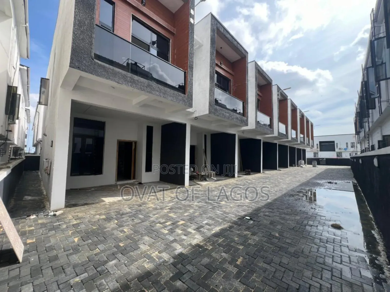 3bdrm Duplex In General Paint, Abraham Adesanya For Sale in Abraham Adesanya