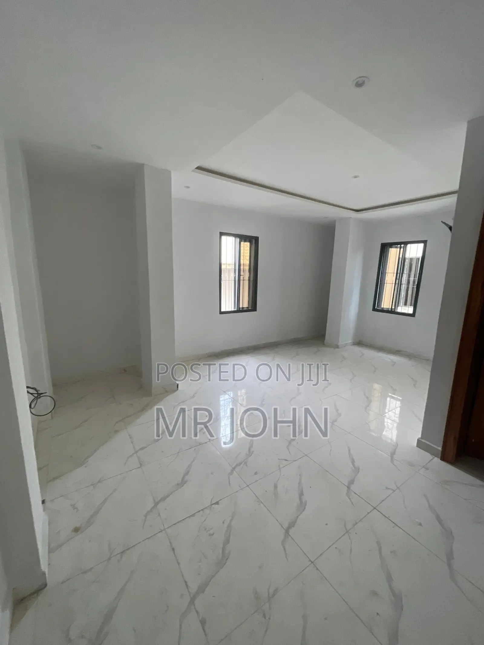 4bdrm Maisonette in Lekki Phase1 Luky Pr for rent in Lekki
