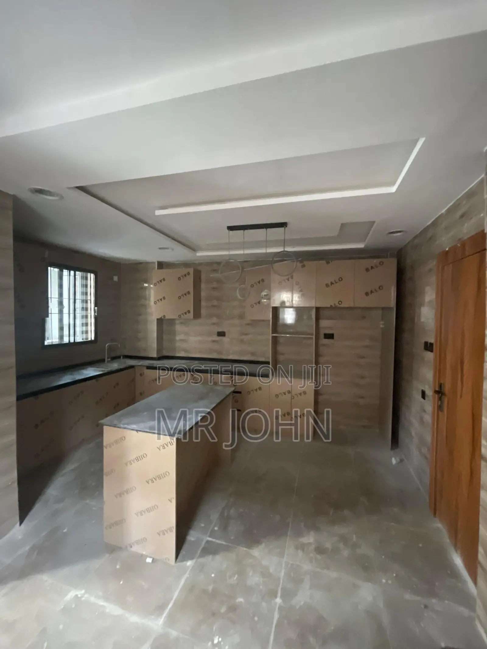 4bdrm Maisonette in Lekki Phase1 Luky Pr for rent in Lekki
