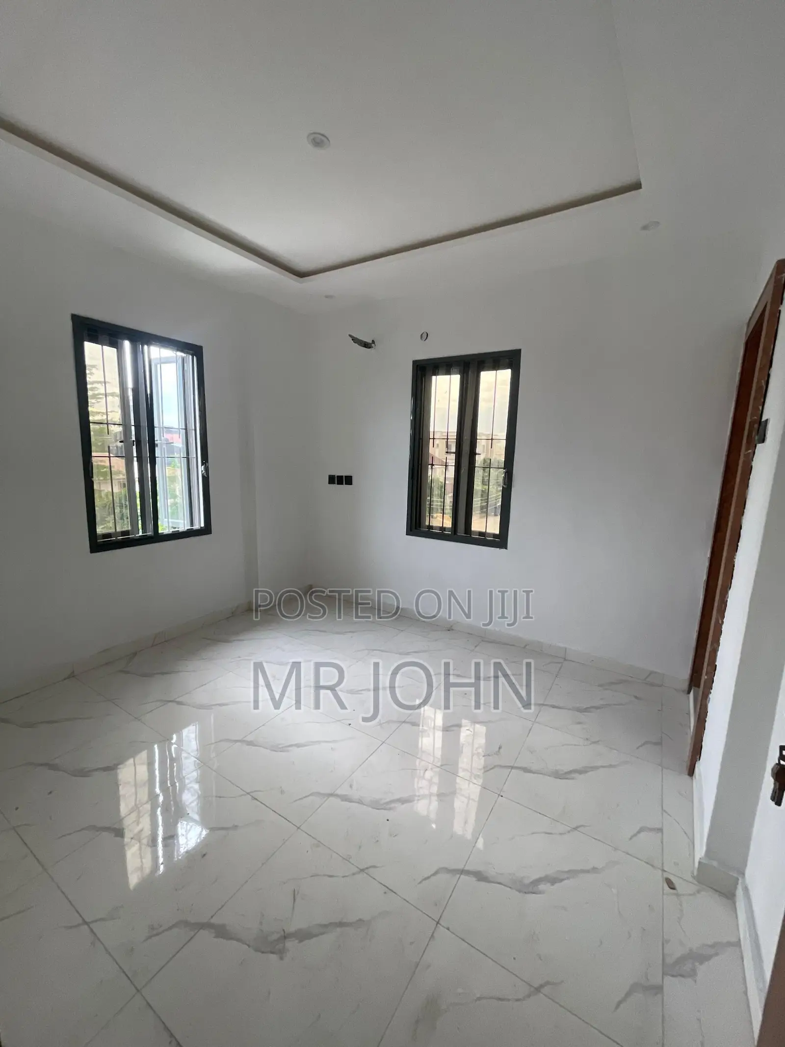 4bdrm Maisonette in Lekki Phase1 Luky Pr for rent in Lekki