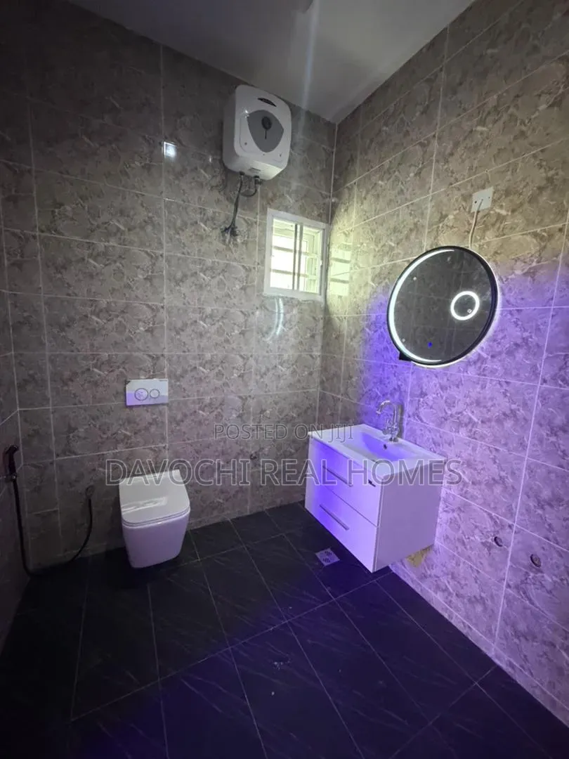 4bdrm Duplex in Osapa london for sale in Osapa london