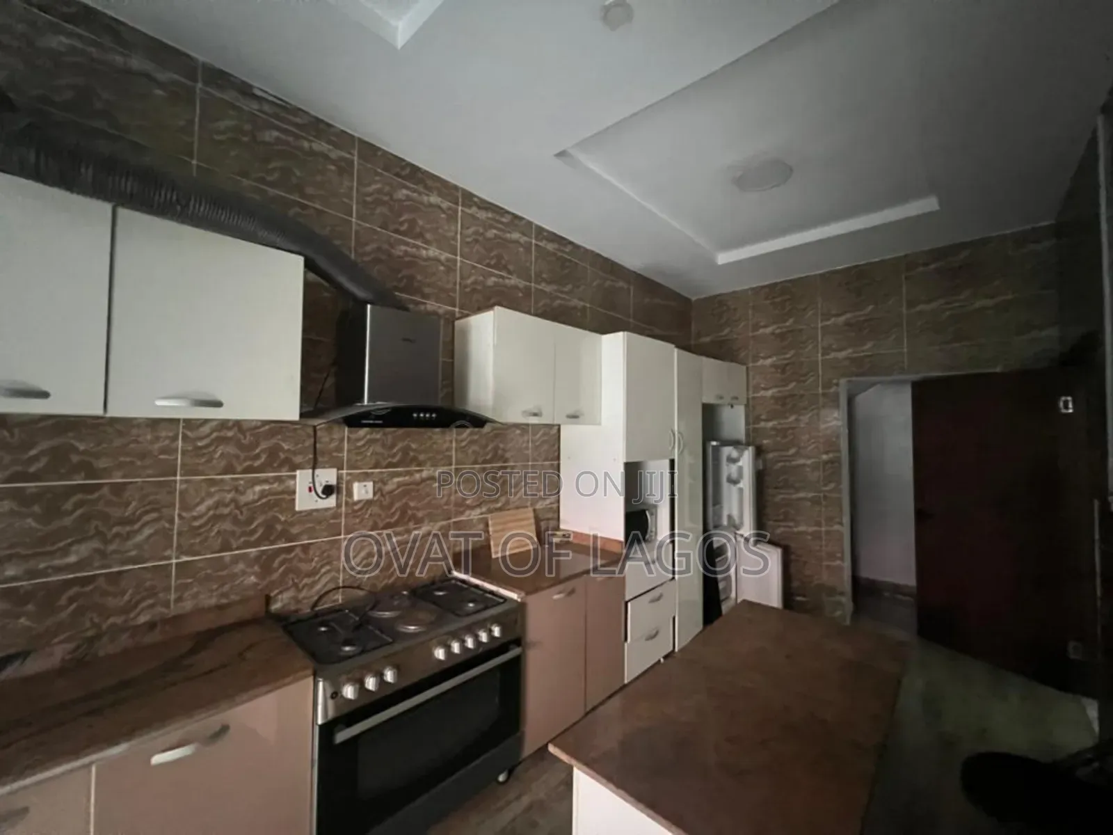4bdrm Duplex in Ikota Second Gate for sale in Ikota