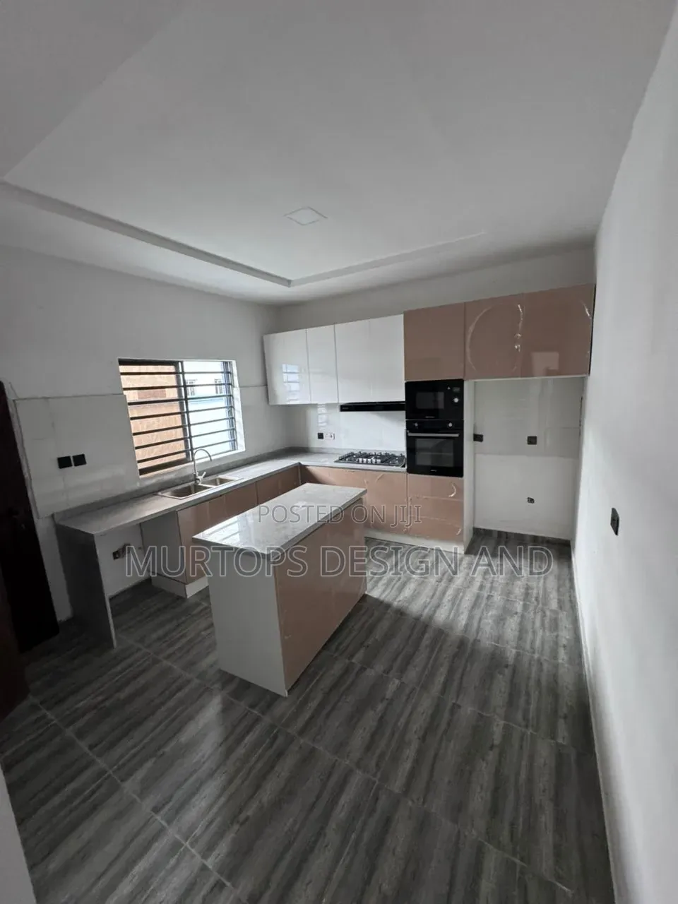 4bdrm Townhouse/Terrace in Lekki Phase 2 for sale in Lekki Phase 2