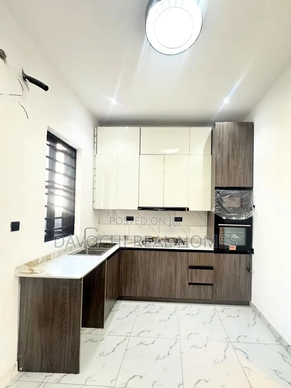4bdrm Duplex in Lekki Phase 1 for sale in Lekki Phase 1