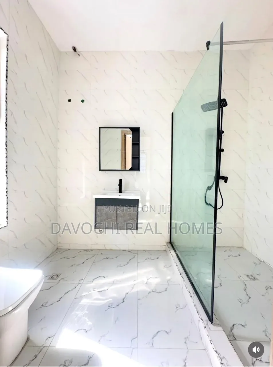 4bdrm Duplex in Lekki Phase 1 for sale in Lekki Phase 1