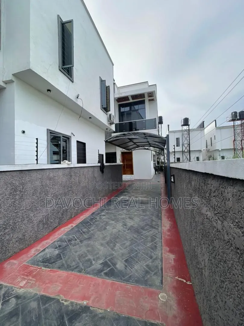 4bdrm Duplex in Lekki Phase 1 for sale in Lekki Phase 1