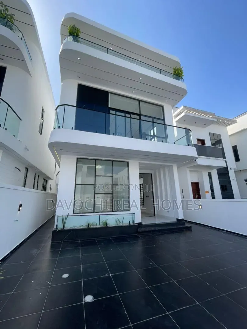5bdrm Duplex in Lekki Phase 1 for sale in Lekki Phase 1