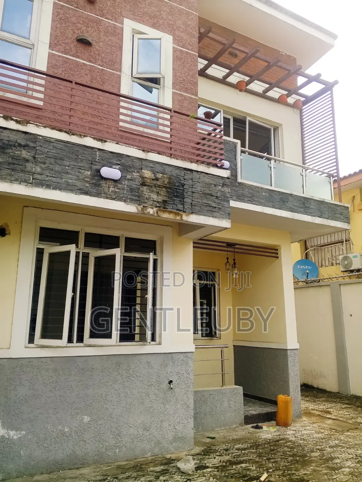 4bdrm Duplex in Ikota Villa, Lekki Phase 2 for rent in Lekki Phase 2