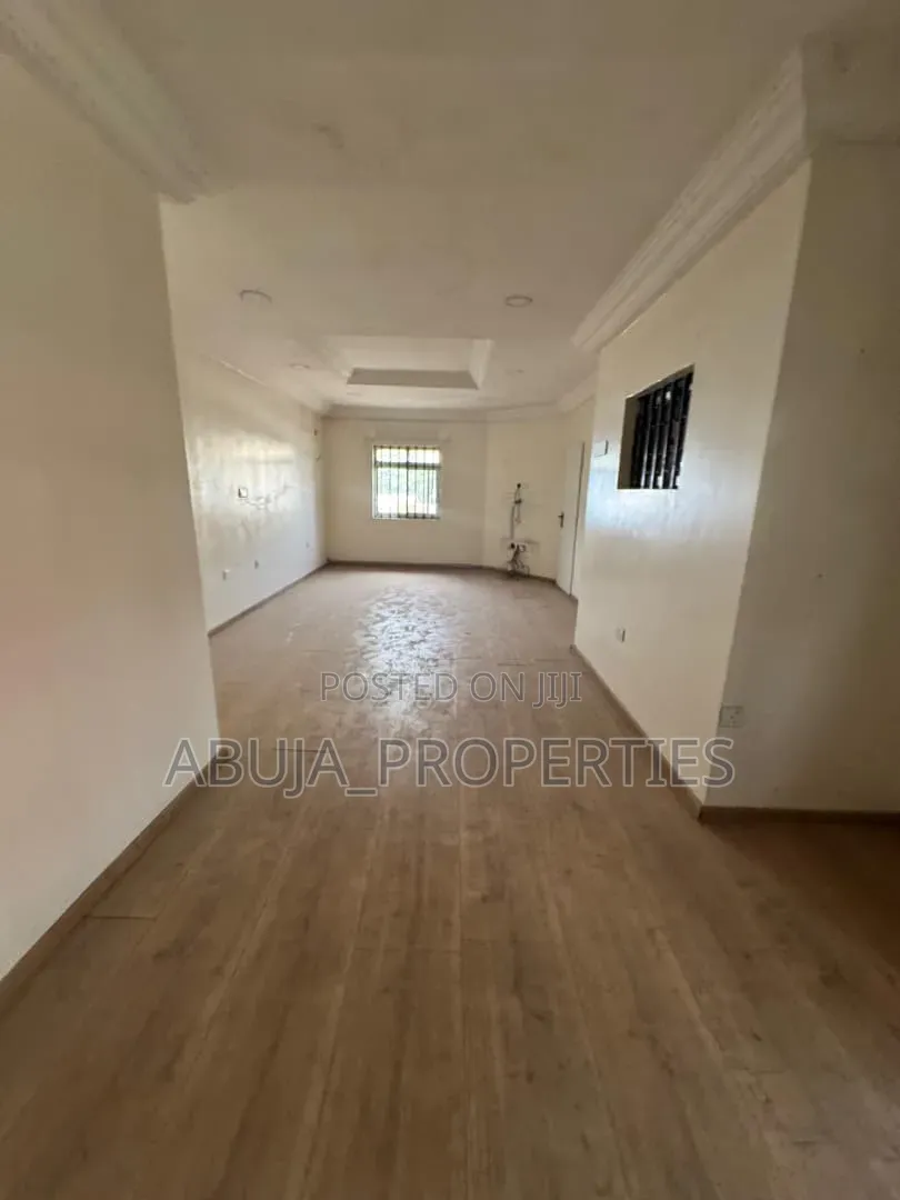 5bdrm Duplex in In A Serene, Maitama for rent in Maitama