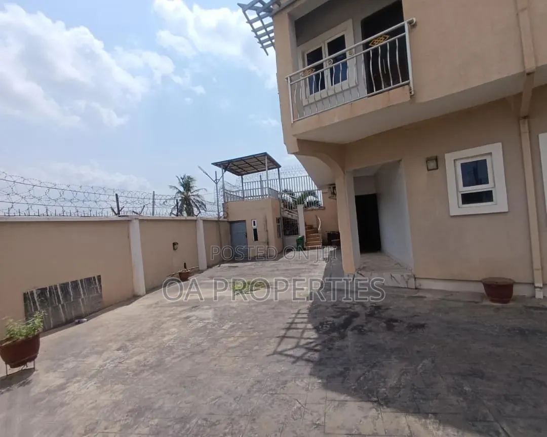 Furnished 5bdrm Duplex in Customs Gate, for sale in Ibadan
