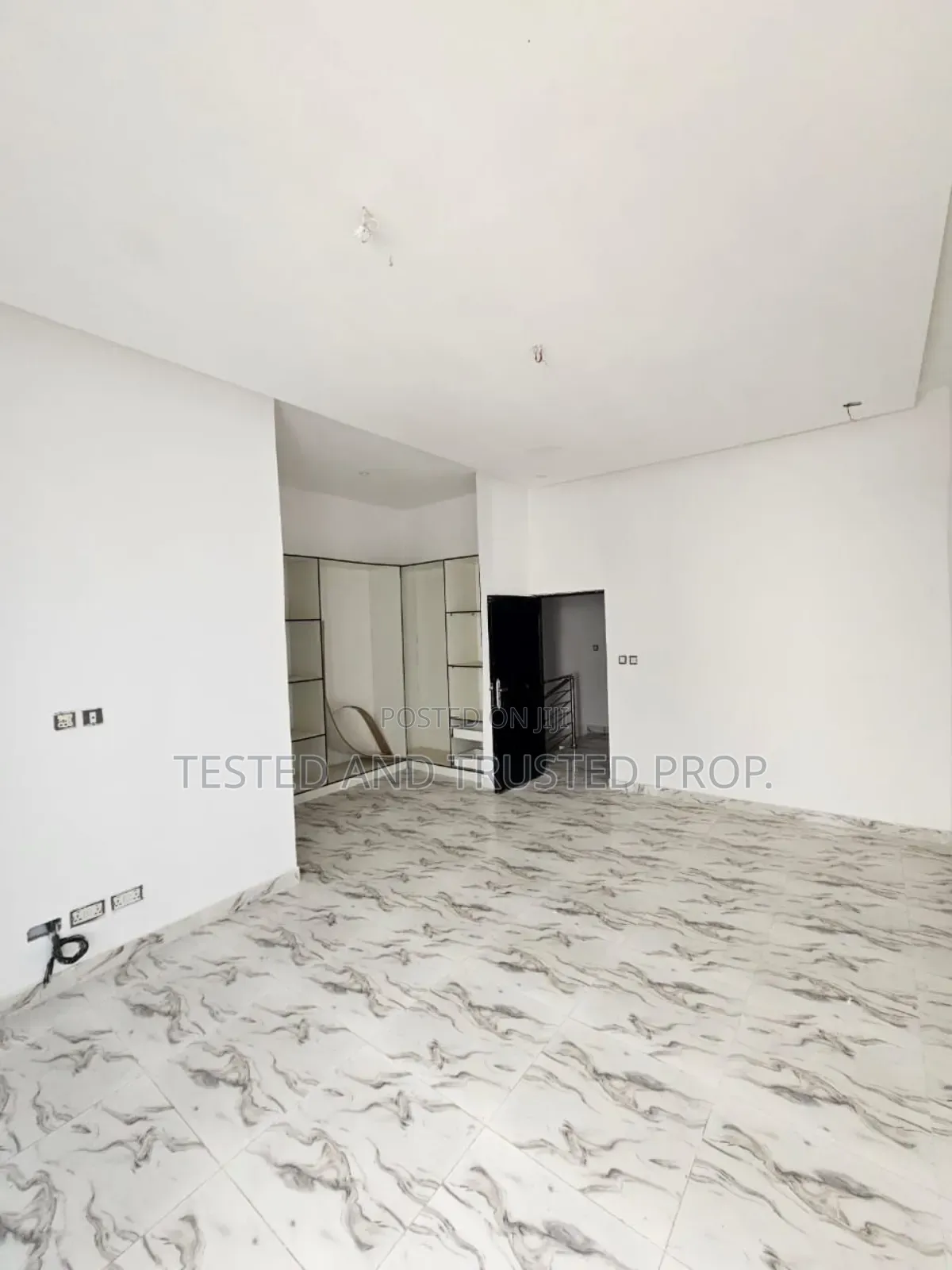 3bdrm Duplex in General Paint, Abraham Adesanya Estate for sale in Abraham Adesanya Estate