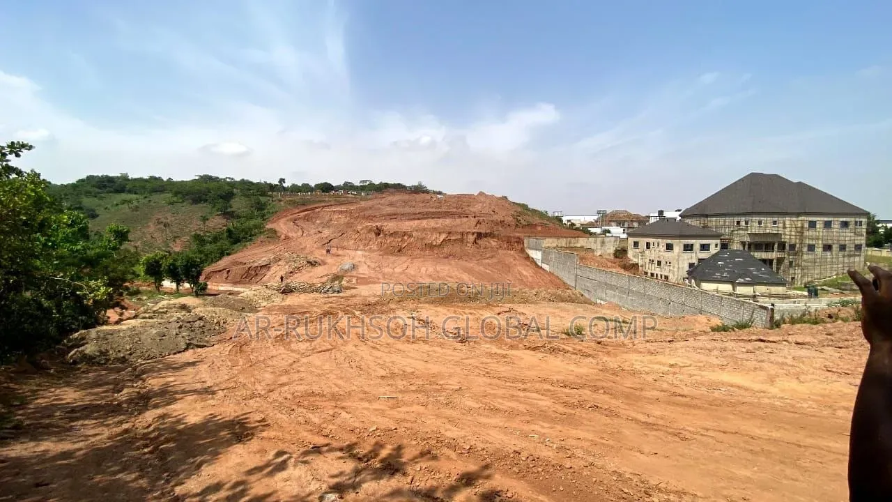 *Plots for Sale in a Hilltop View Estate, in Guzape District