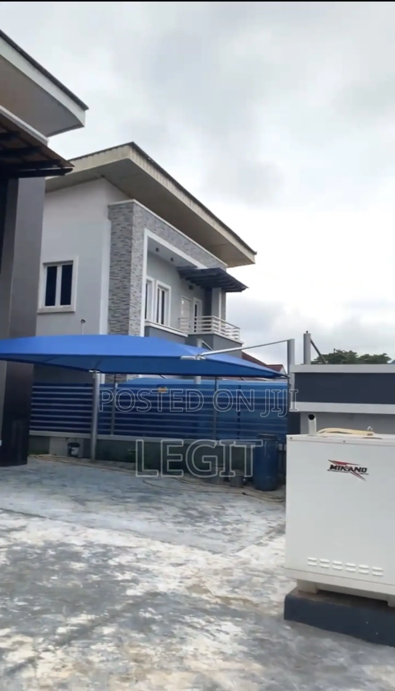 6bdrm Duplex in Apo District for sale in Apo District