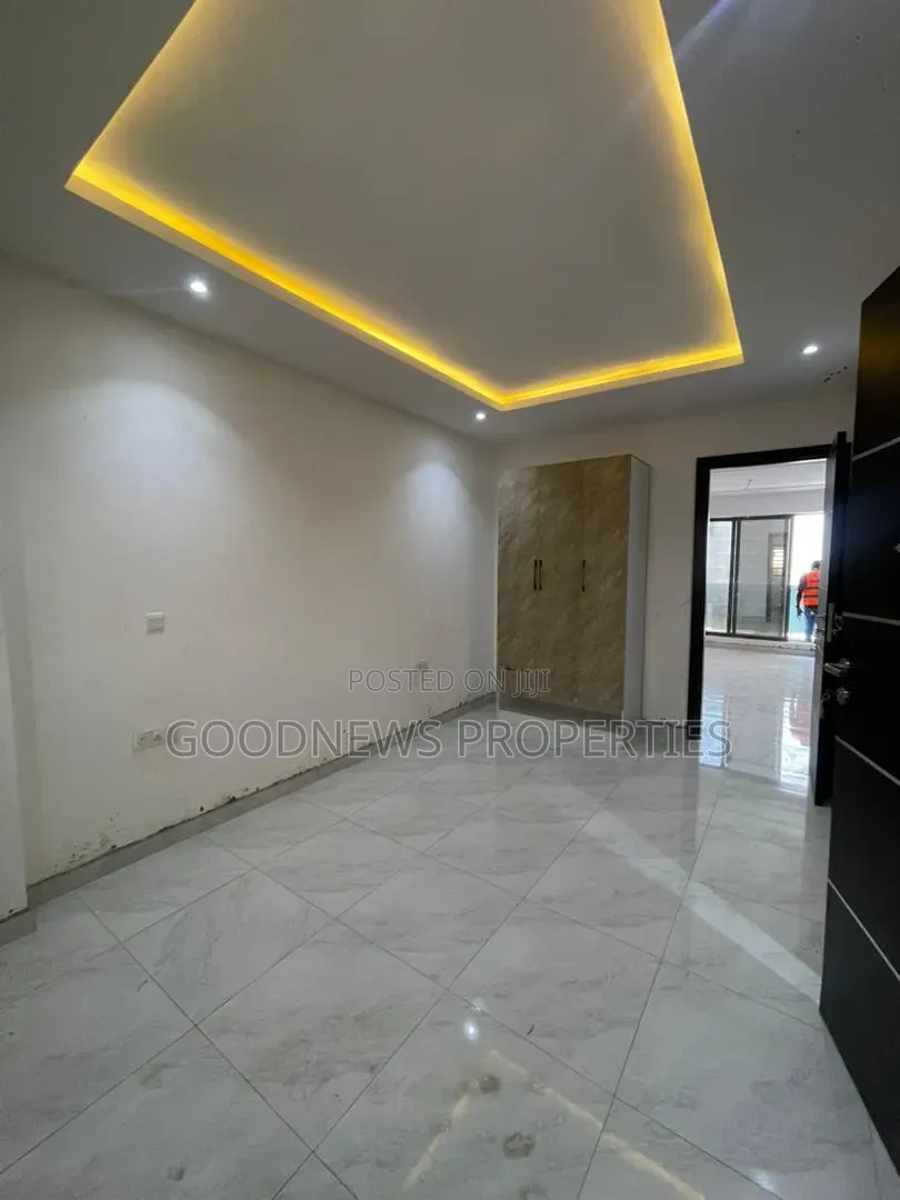 4bdrm Duplex in Ologolo for rent in Ologolo