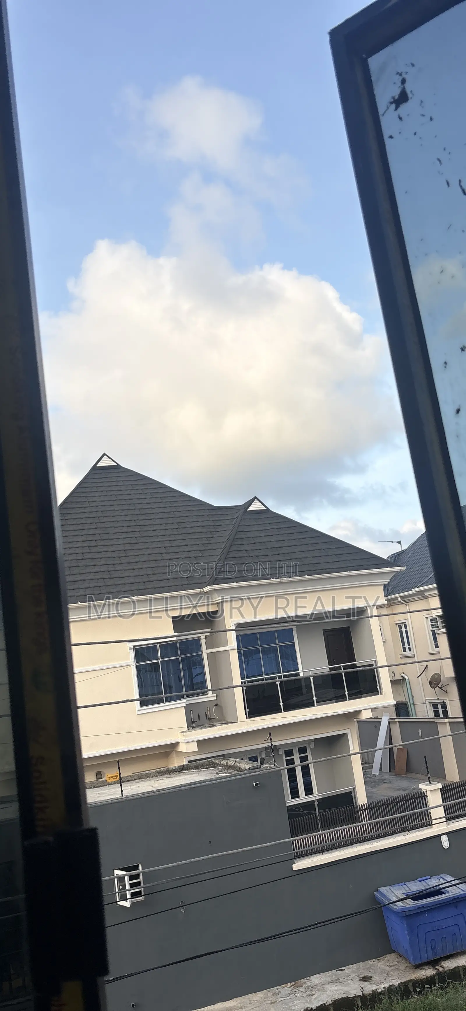 10bdrm Townhouse/Terrace in Lekki Phase 1 for sale in Lekki Phase 1