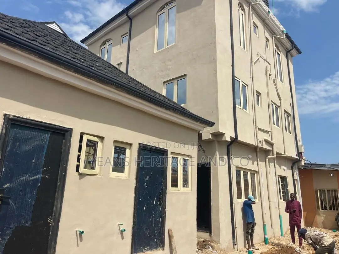 Studio Apartment in Akoka for rent in Akoka