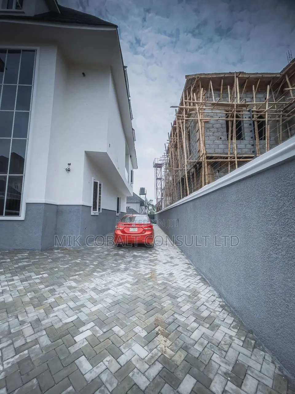 7bdrm Duplex in Karsana District, Gwarinpa for sale in Gwarinpa