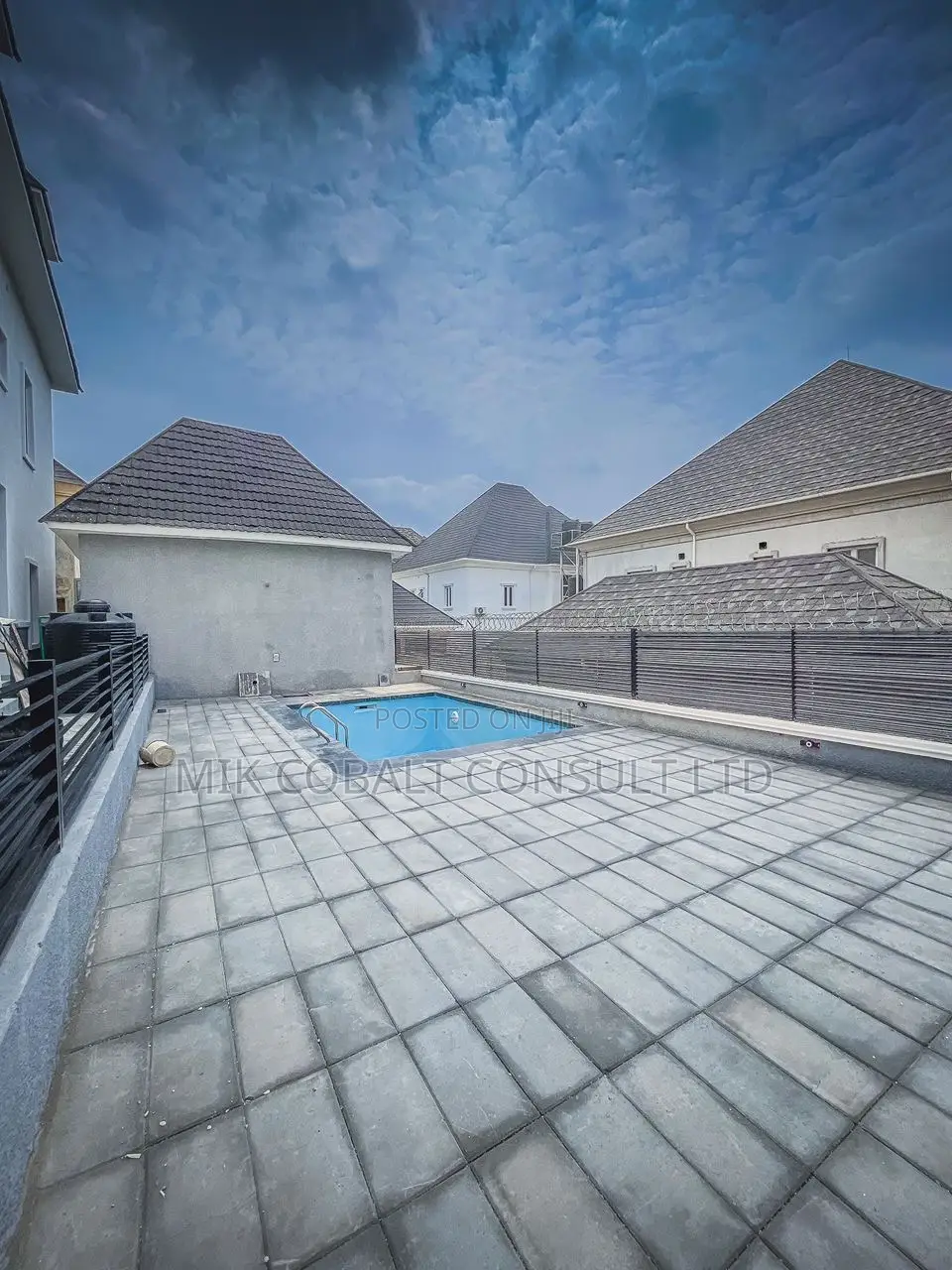 7bdrm Duplex in Karsana District, Gwarinpa for sale in Gwarinpa