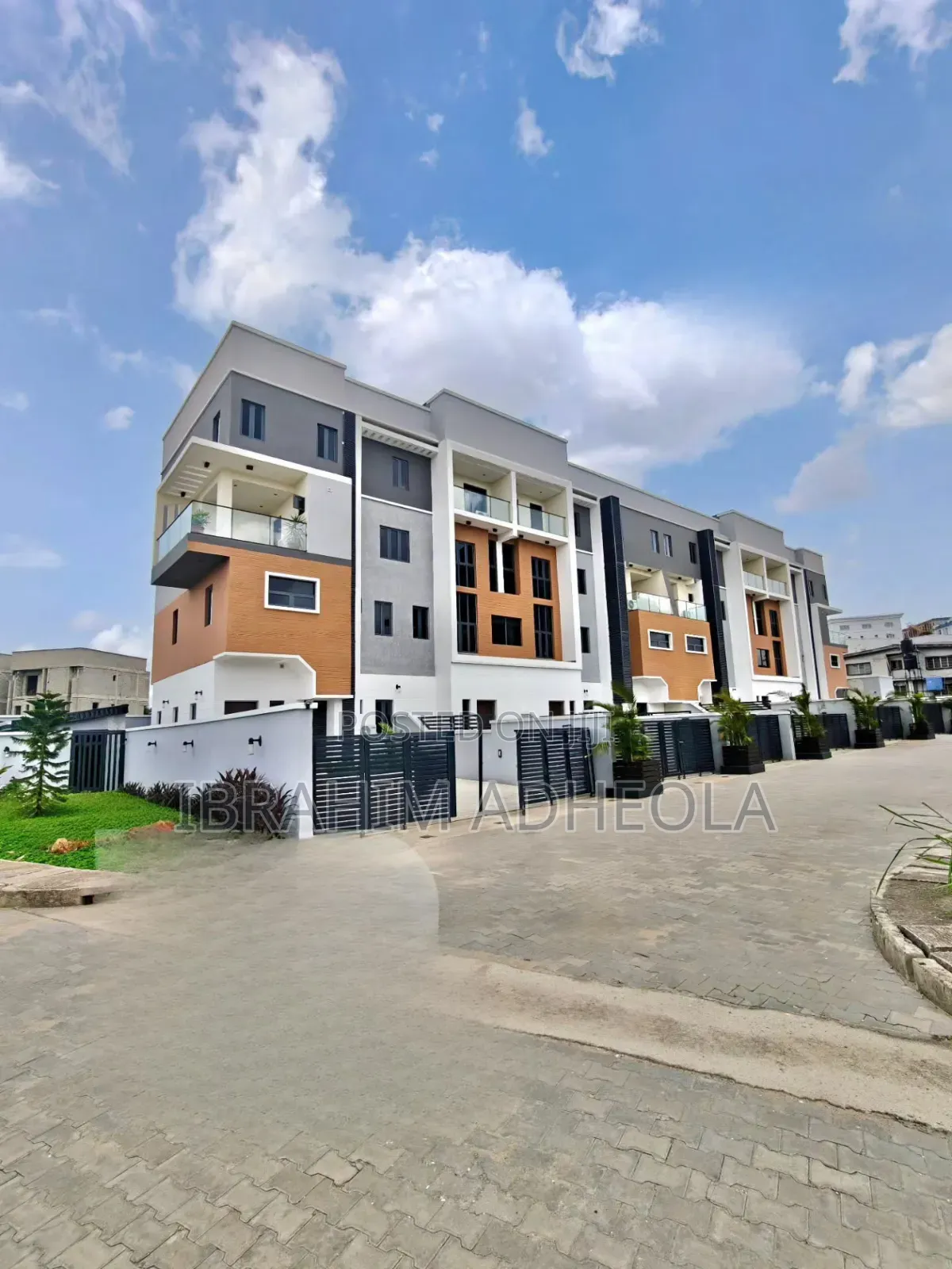 4bdrm Maisonette in Opebi for sale in Opebi