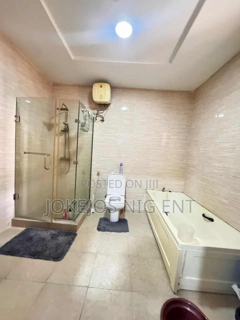 3bdrm Townhouse/Terrace in Victoria Crest 1 Off, Lafiaji for sale in Lafiaji