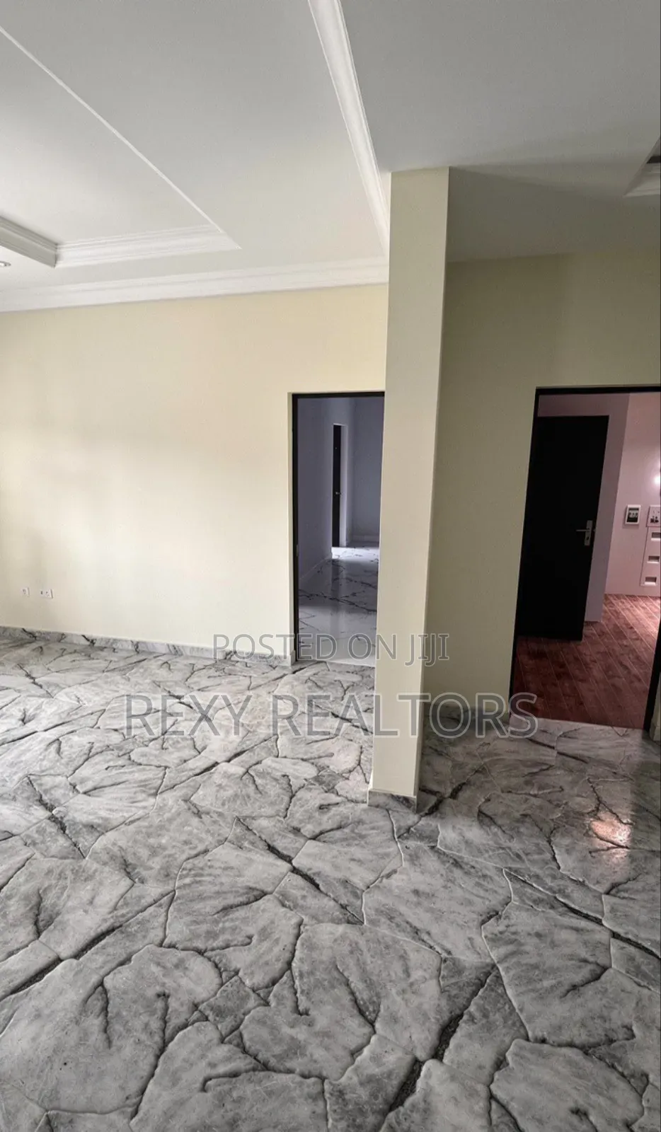 3bdrm Apartment in Eliozu for rent in Eliozu