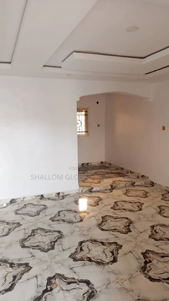 2bdrm Block of Flats in Banana Estates, Akobo for rent in Akobo