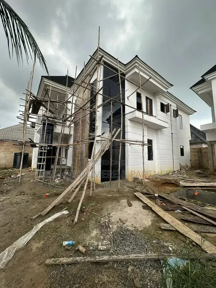 6bdrm Duplex in Igbo Etche, Rumuokwurusi for sale in Rumuokwurusi