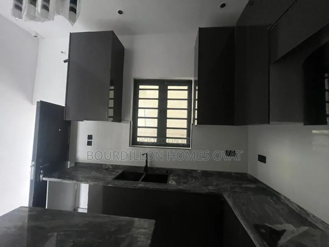 4bdrm Duplex in Lekki Palm City for sale in Ilaje / Lekki