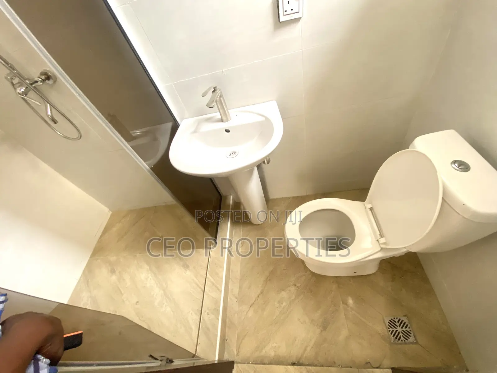 4bdrm Duplex in Ikota/Lekki County for sale in Ikota