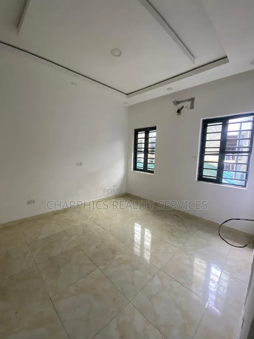 4bdrm Duplex in Jakande for rent in Jakande
