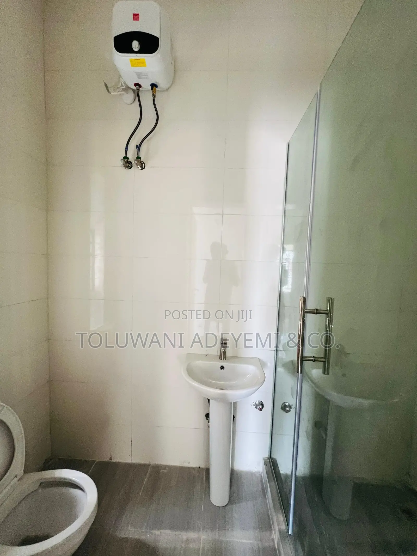 2 Bedroom Apartments in Ogombo