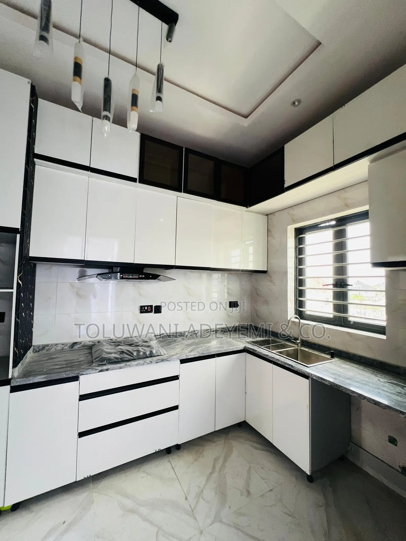 2 Bedroom Apartments in Ogombo