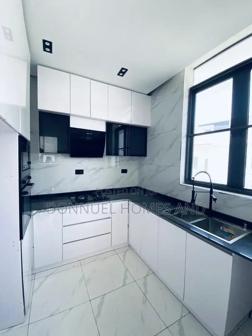 2bdrm Apartment in Ologolo for sale in Ologolo