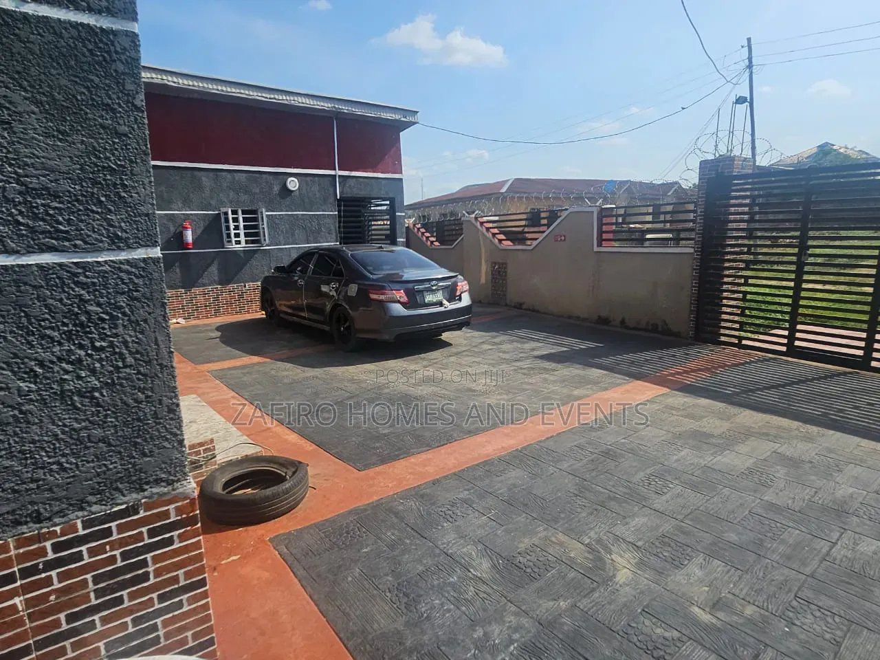 6bdrm Block of Flats in Asipa,Tipper Garage, Ibadan for sale in Ibadan