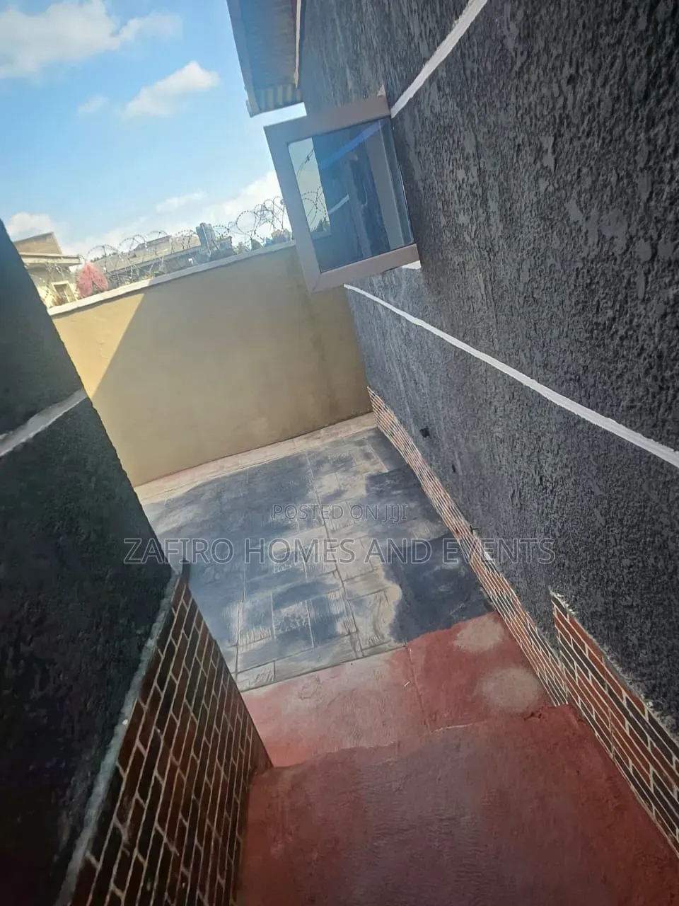 6bdrm Block of Flats in Asipa,Tipper Garage, Ibadan for sale in Ibadan