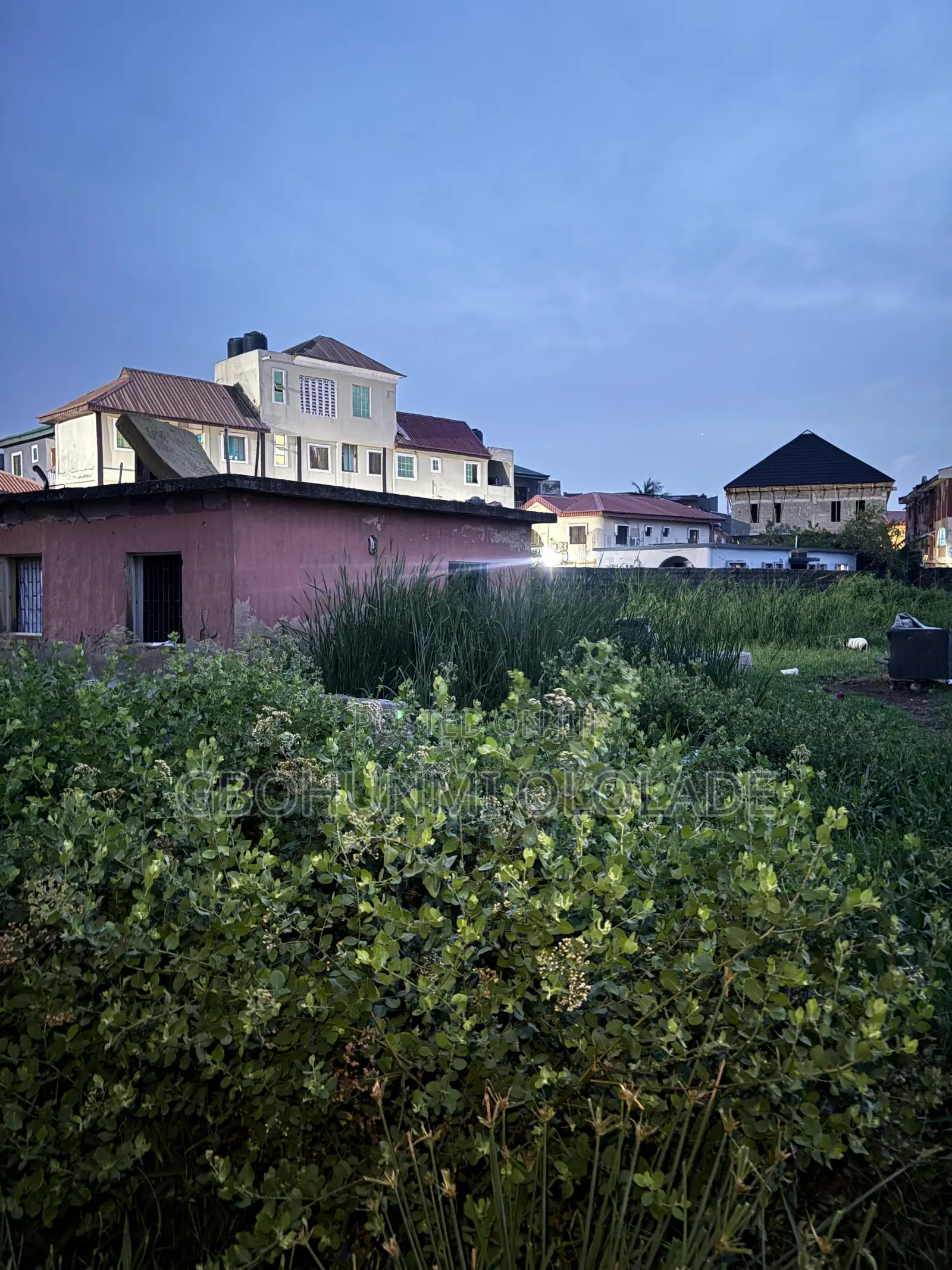 For Sale 2 Plots of Land at Oworoshoki, Price: ₦70 Million in Oworonshoki / Shomolu