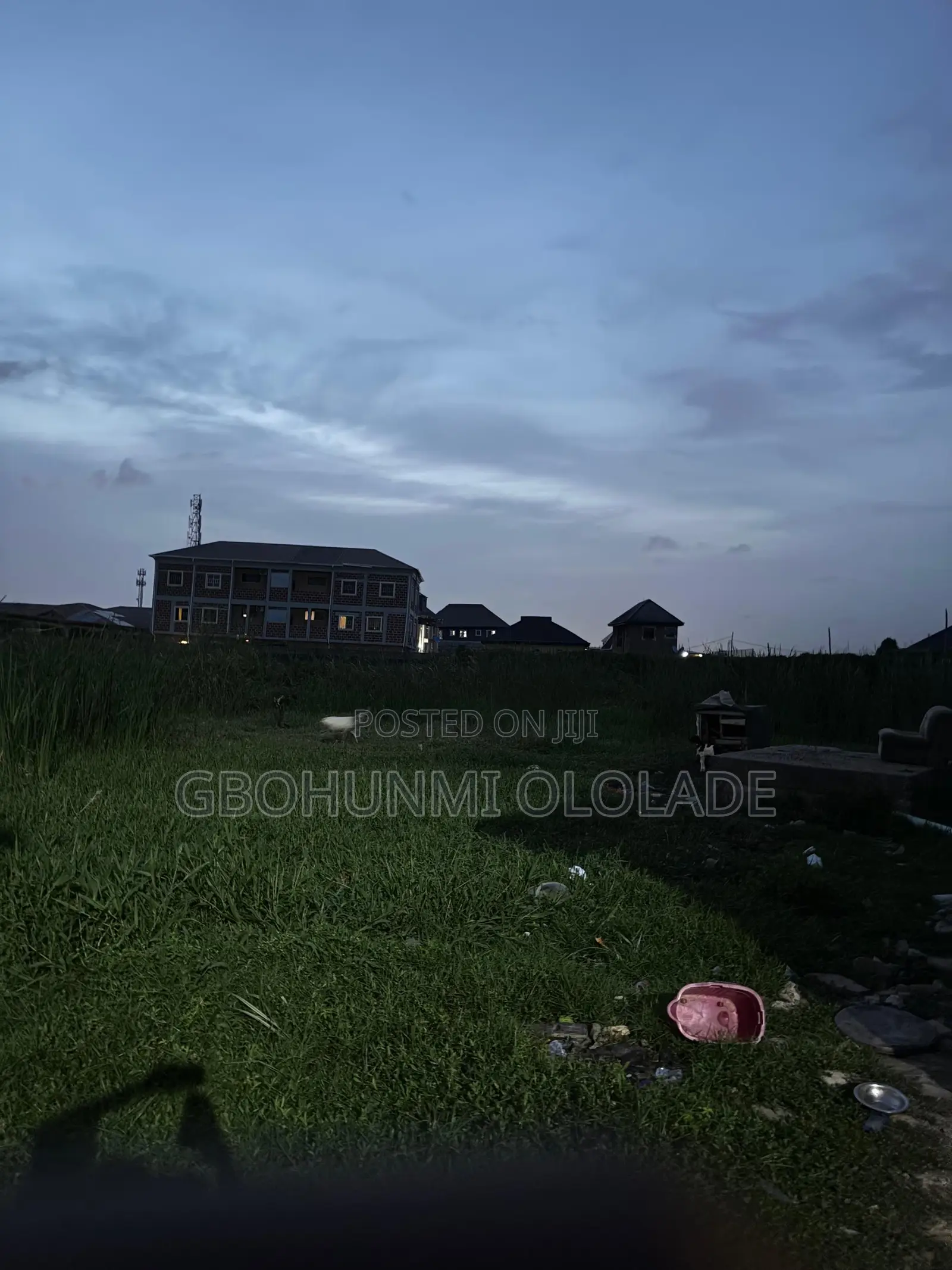 For Sale 2 Plots of Land at Oworoshoki, Price: ₦70 Million in Oworonshoki / Shomolu